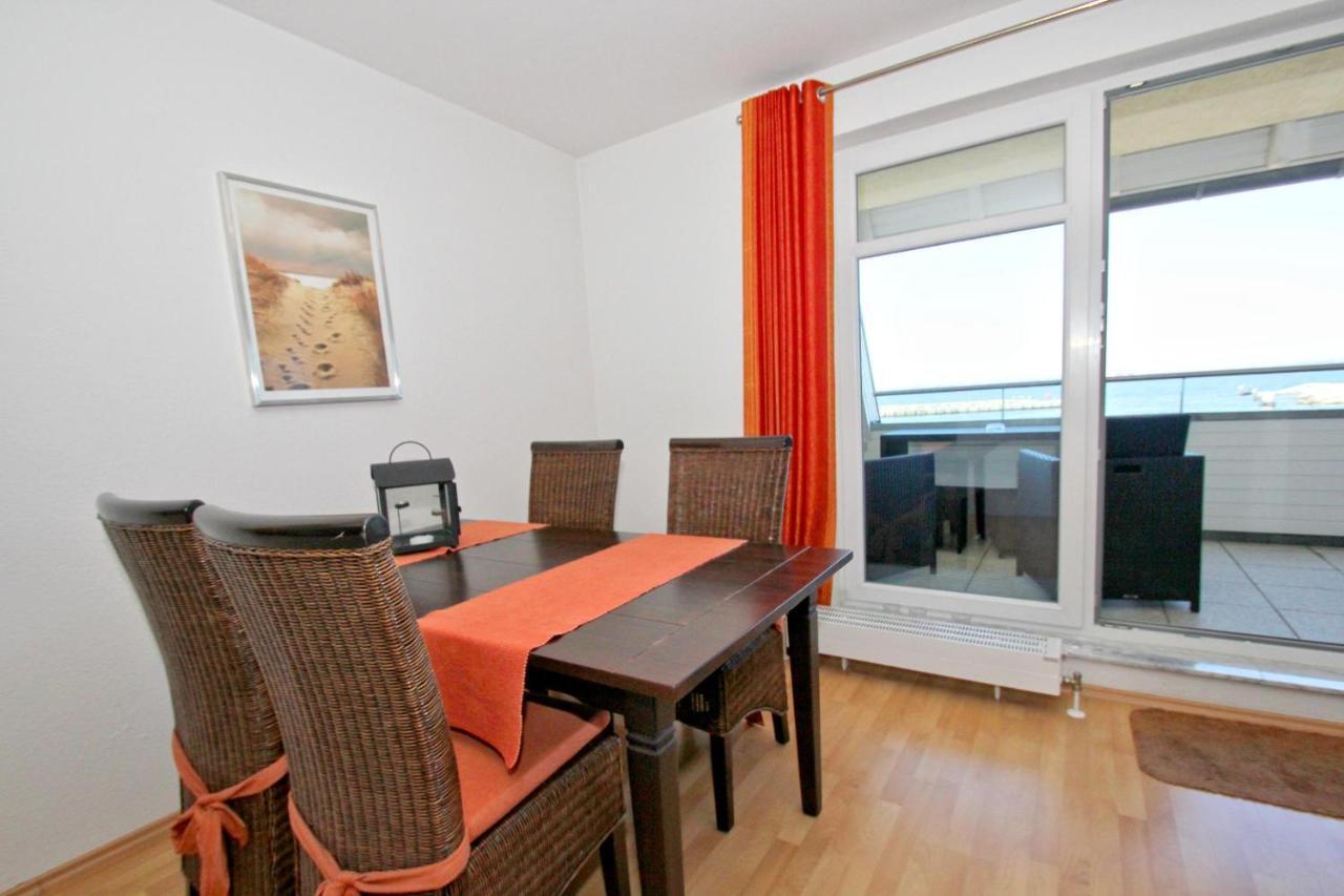 Hafennahe Ferienwohnung Mit Balkon Und Meerblick - Hafenhaeuser Wiek Wohnung 14 Wiek auf Ruegen Exterior foto